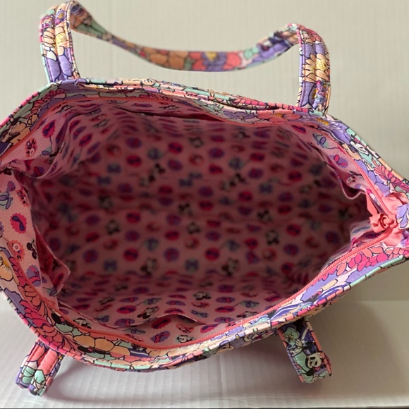 Vera Bradley Disney Minnies Garden Party Large Tote - Picture 11 of 15